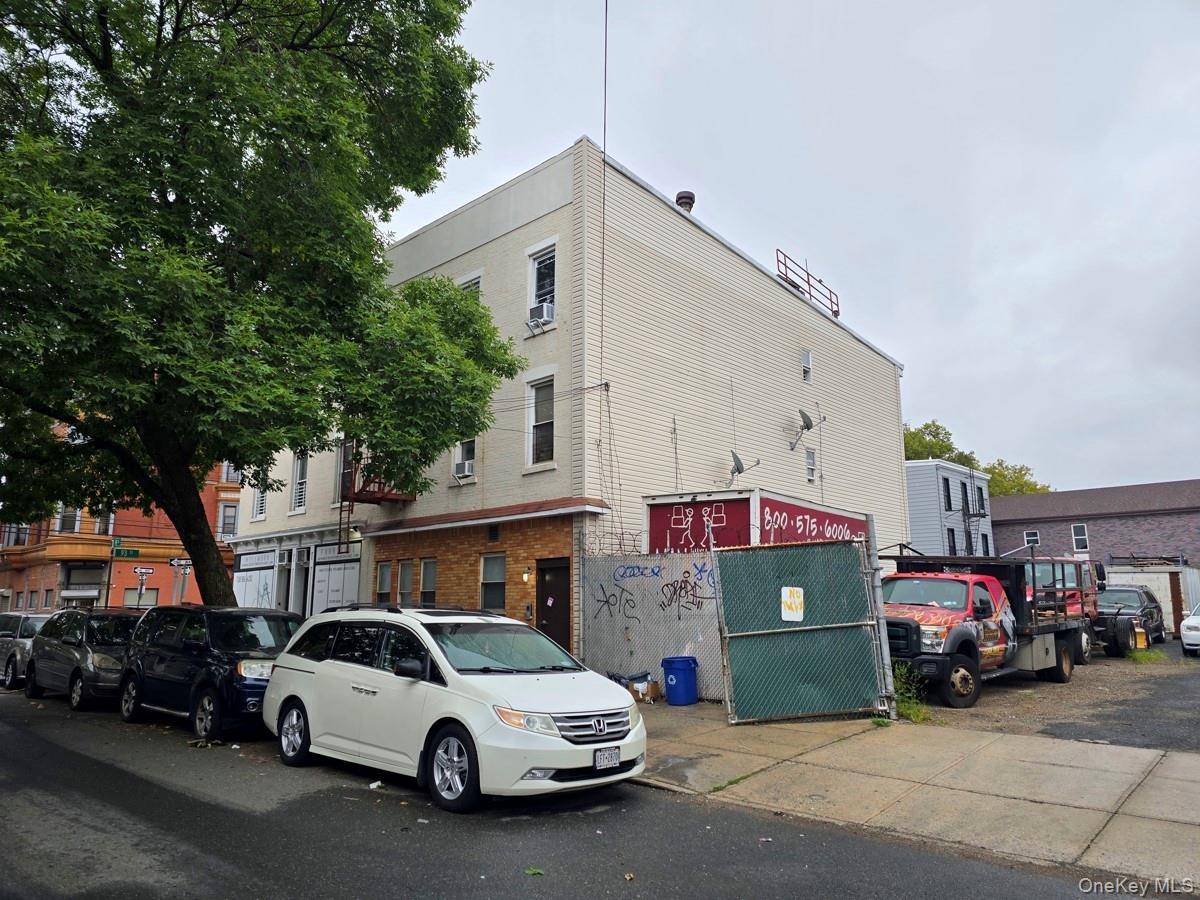 92-14 95th AVE, Ozone Park, NY 11416