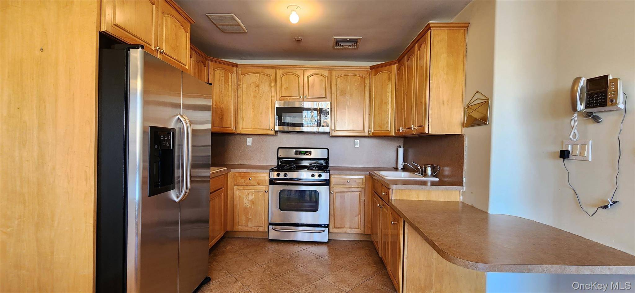 274 Wallabout ST #7B, Brooklyn, NY 11206