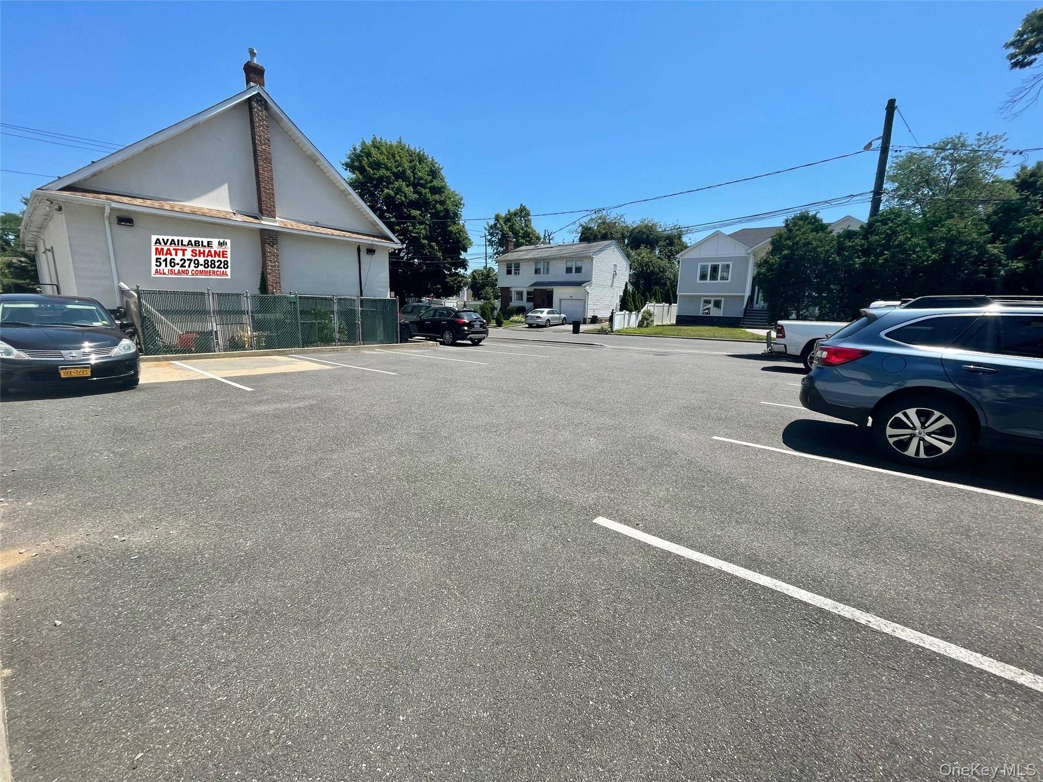 1298 Newbridge RD, Bellmore, NY 11710