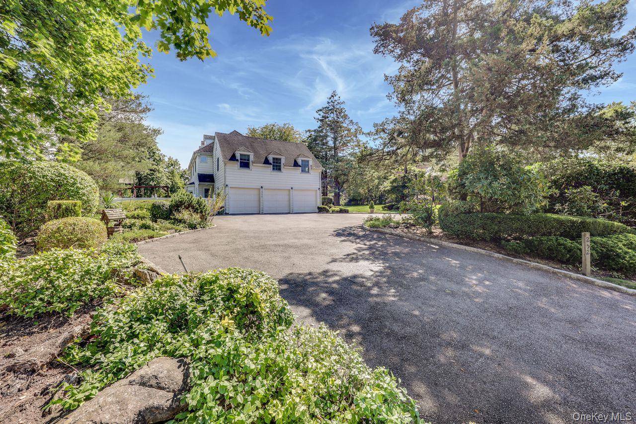 252 Cedar AVE, Hewlett Bay Park, NY 11557