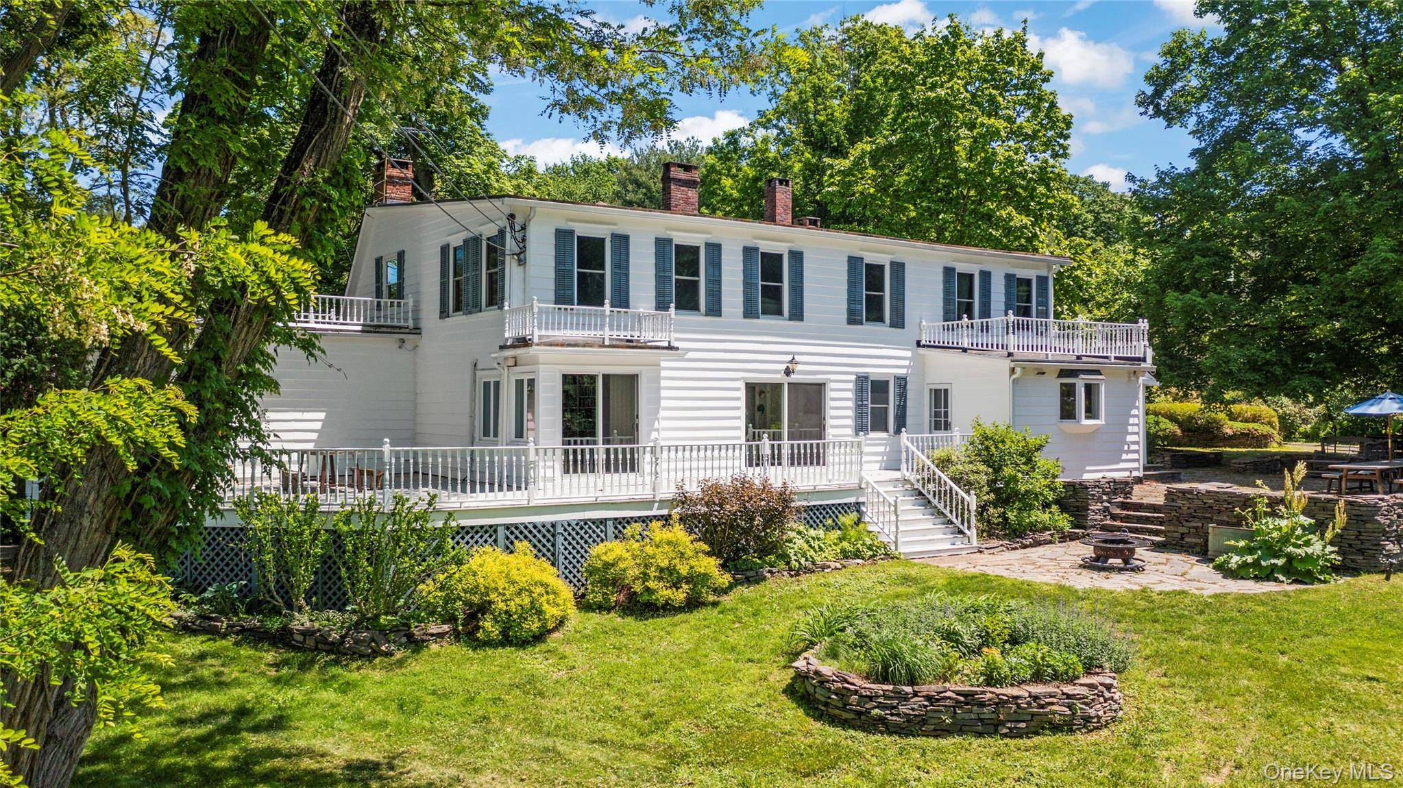 202 Buckwheat Bridge, Germantown, NY 12526