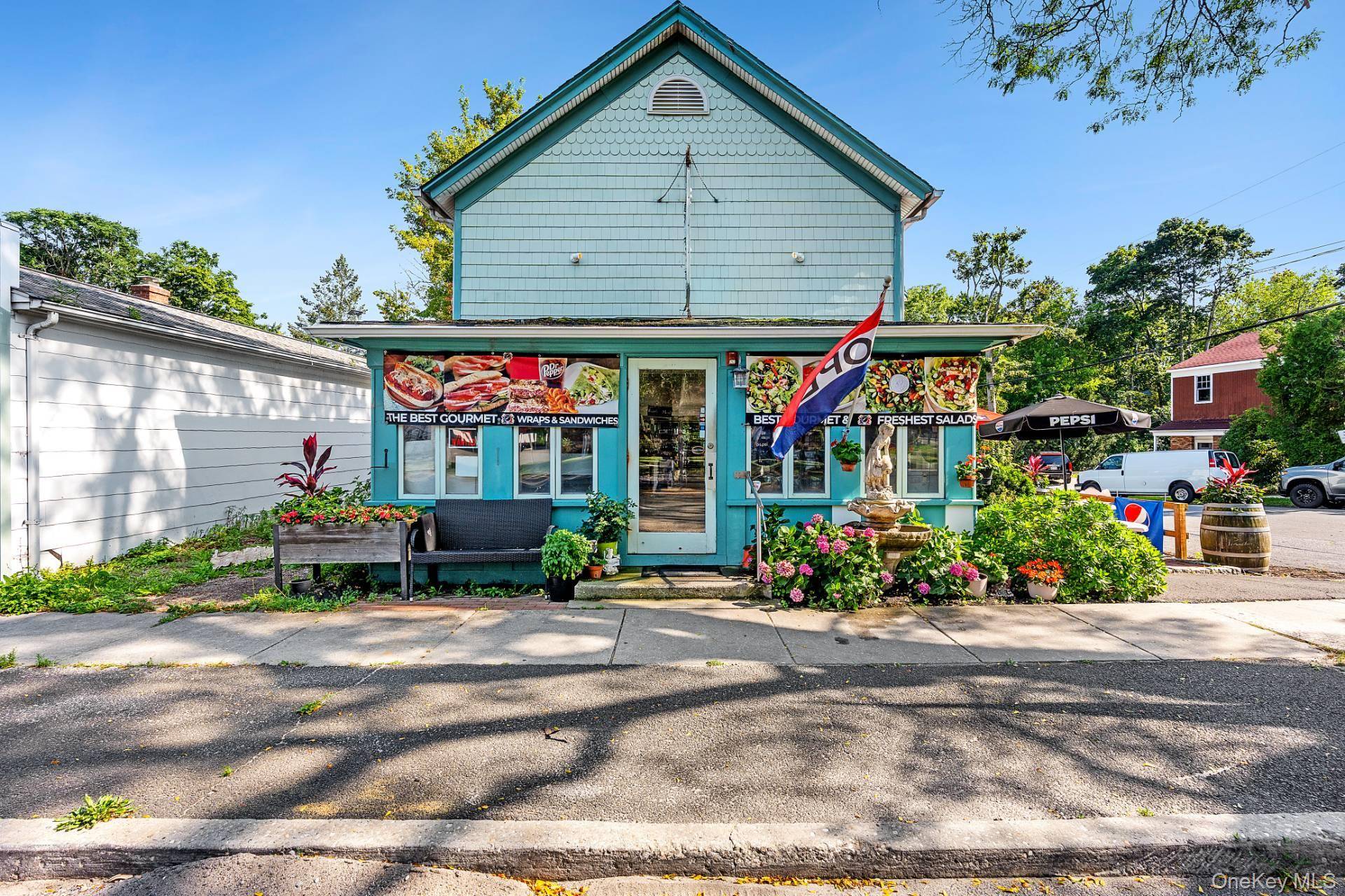 55700 Route 25, Southold, NY 11971