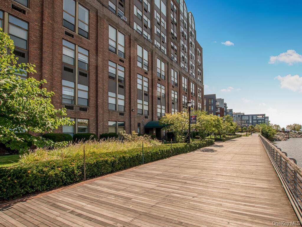 23 Water Grant ST #11A, Yonkers, NY 10701