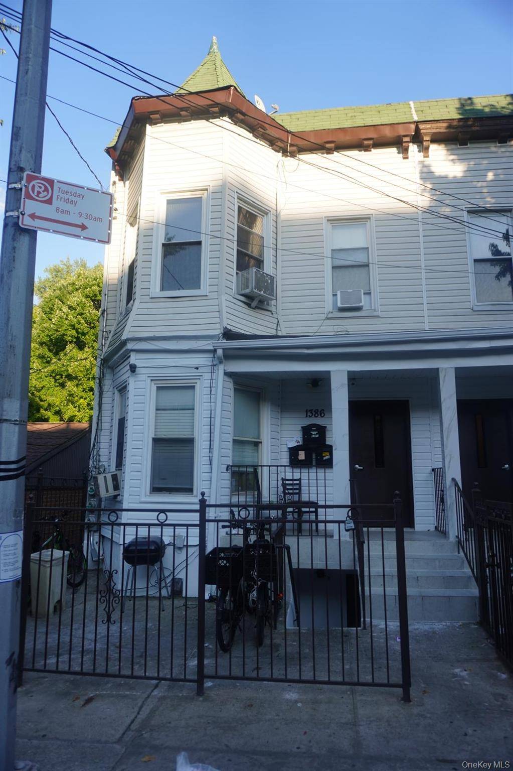1386 Clinton AVE, Bronx, NY 10456
