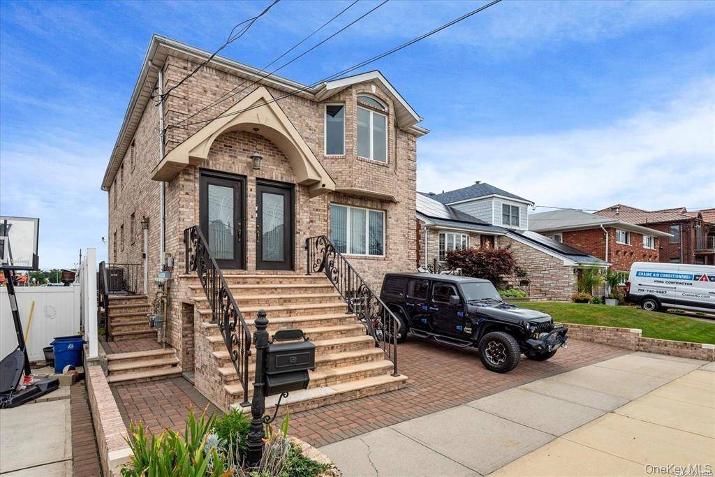 161-36 95th ST, Howard Beach, NY 11414