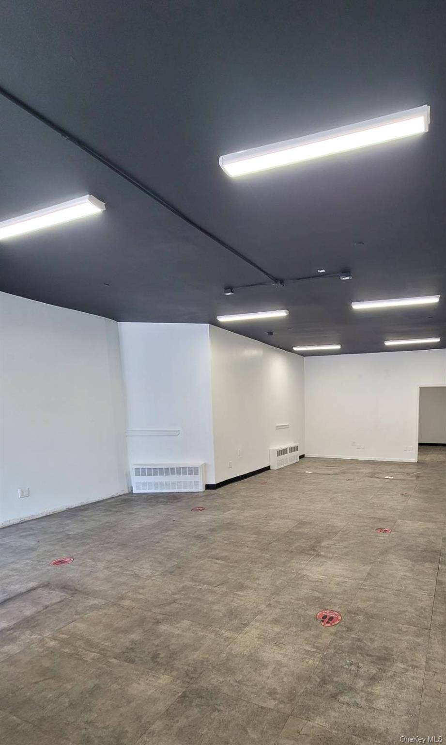 537 Claremont Pkwy #Comm B, Bronx, NY 10457