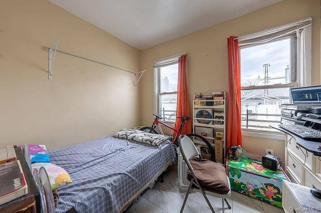 97-29 88th Street ST, Ozone Park, NY 11416
