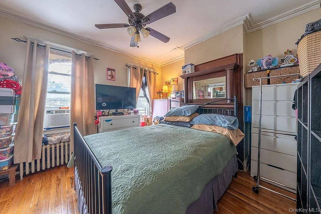 97-29 88th Street ST, Ozone Park, NY 11416