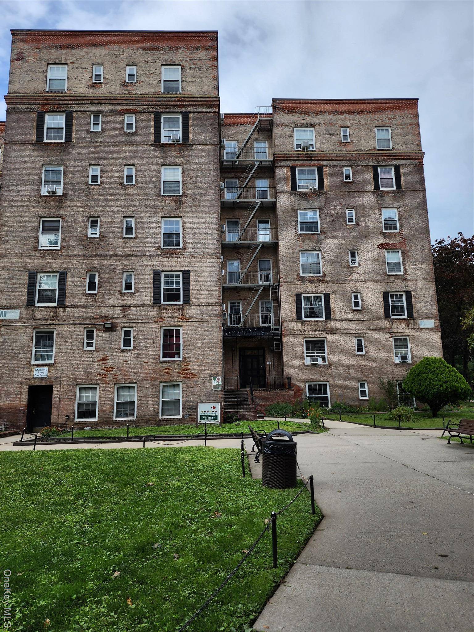 30-47 Hobart ST #DDB, Woodside, NY 11377