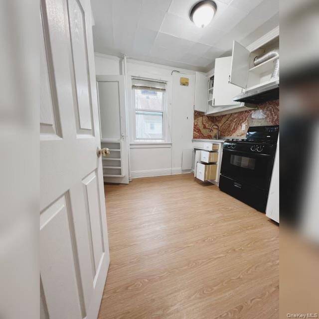 8041 159th ST, Jamaica Hills, NY 11432