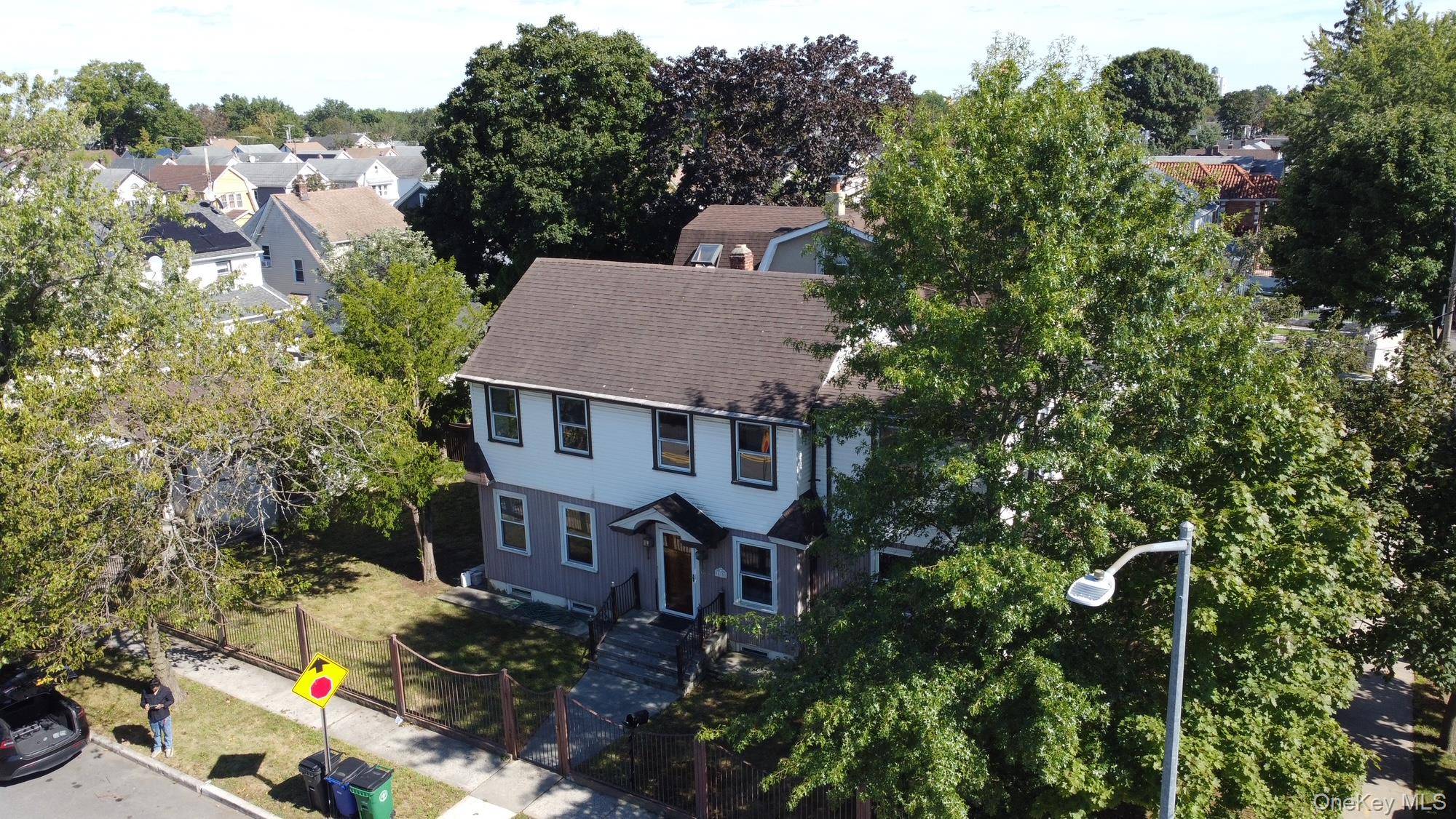 9001 215th ST, Queens Village, NY 11428