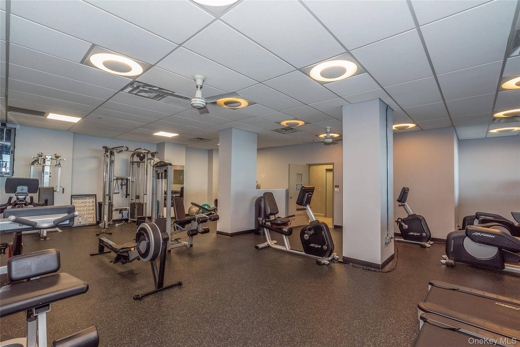 166-25 Powells Cove BLVD #3G, Beechhurst, NY 11357