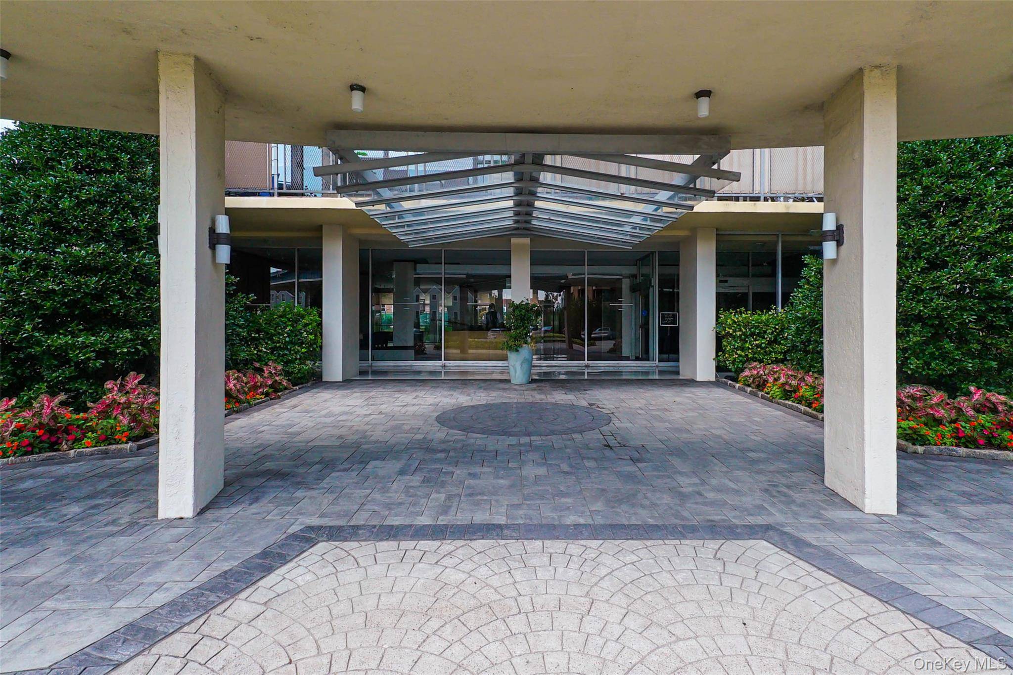 166-25 Powells Cove BLVD #3G, Beechhurst, NY 11357