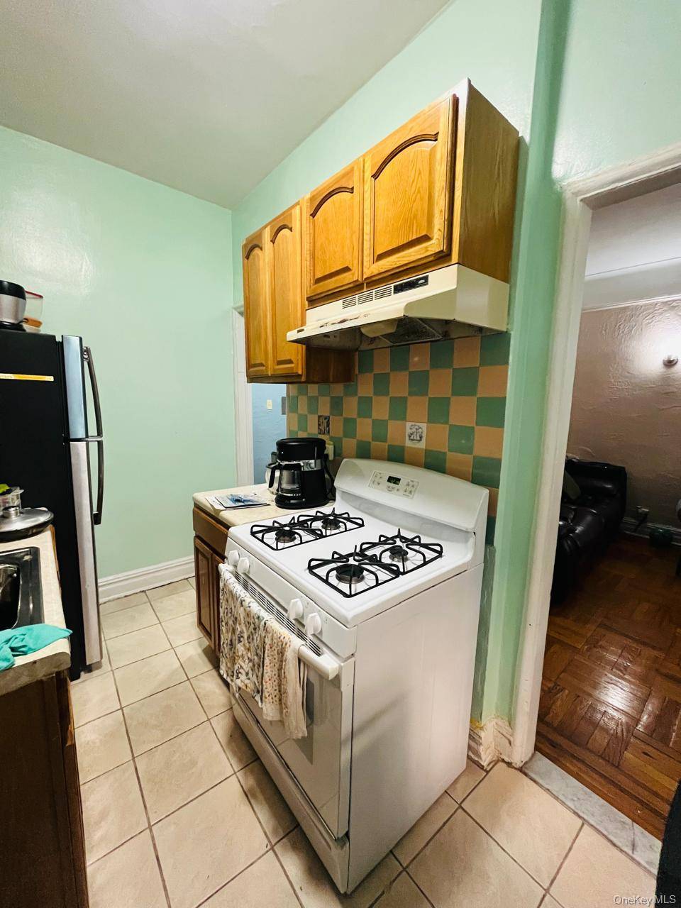 3721 80th ST #1D, Jackson Heights, NY 11372