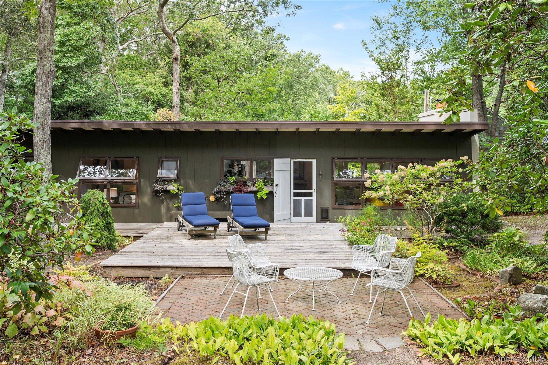 46 Flaggy Hole RD, East Hampton, NY 11937