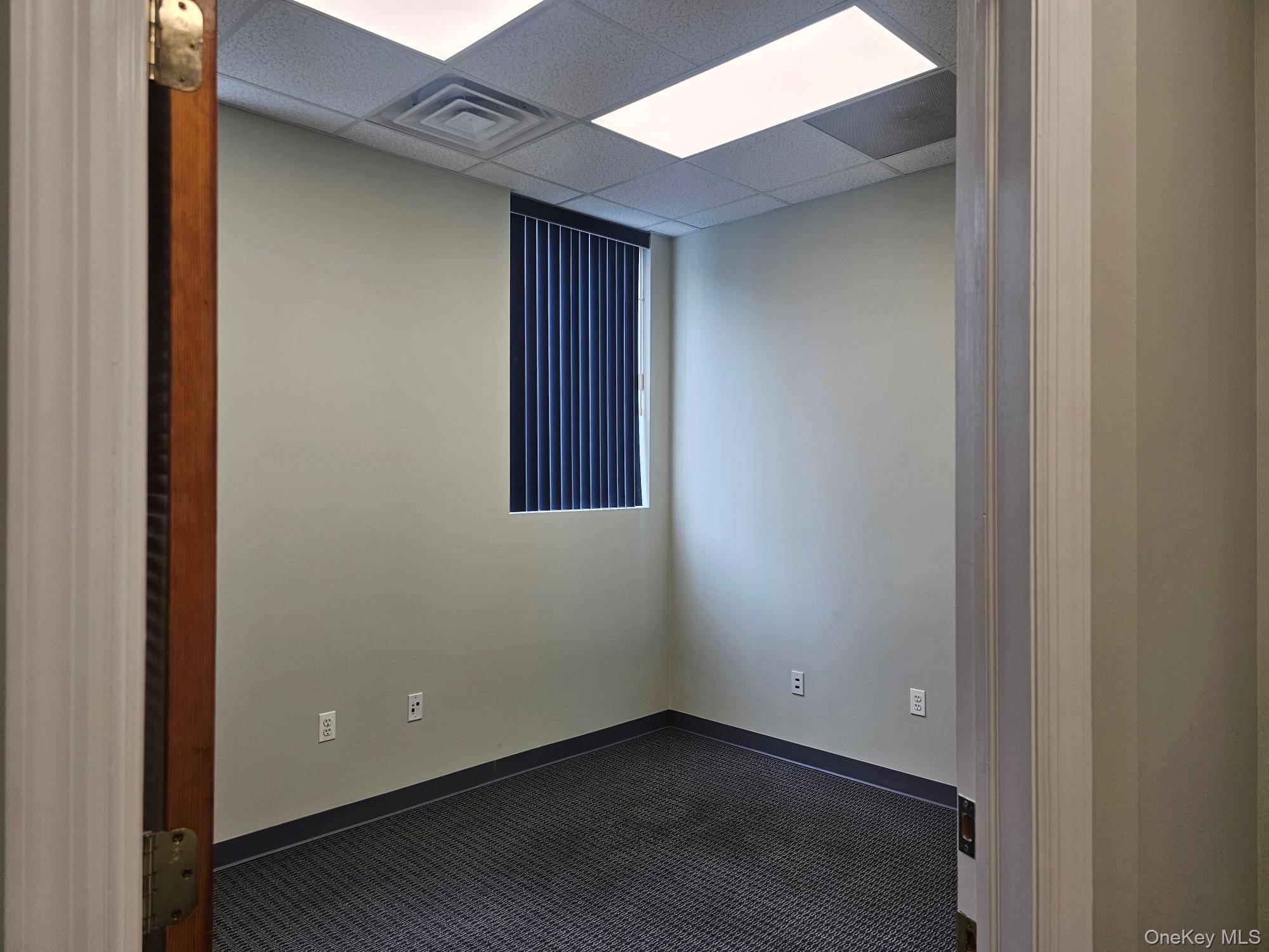171 S Wellwood AVE #Suite A, Lindenhurst, NY 11757