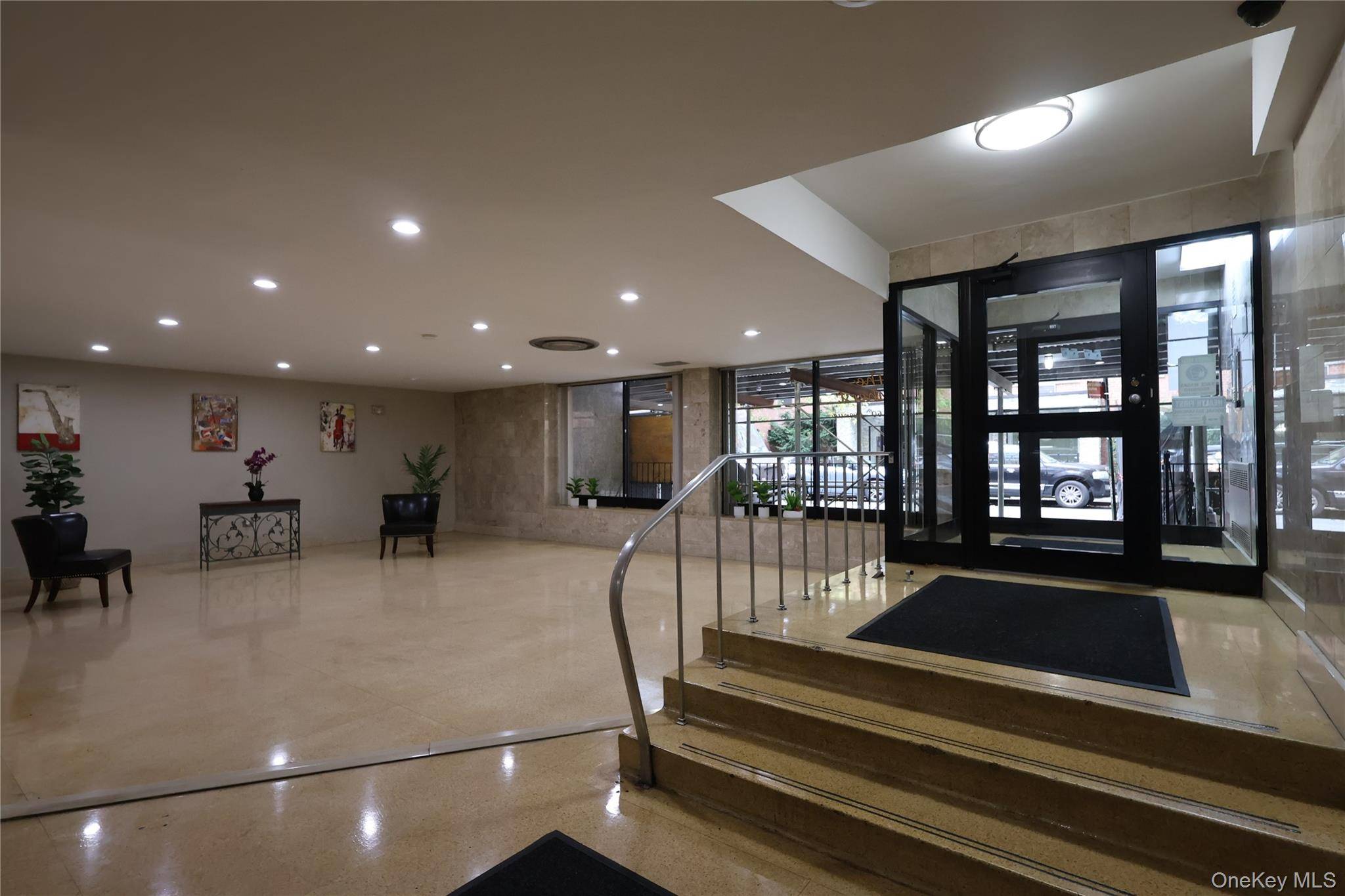 99-10 60th AVE #2L, Corona, NY 11368