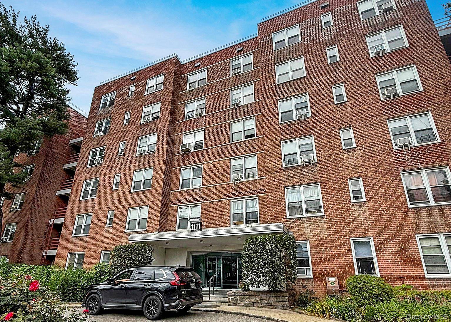 1111 Midland AVE #5J, Bronxville, NY 10708