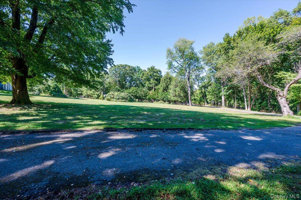 Parcel B-34 Yellow Cote RD, Oyster Bay Cove, NY 11771