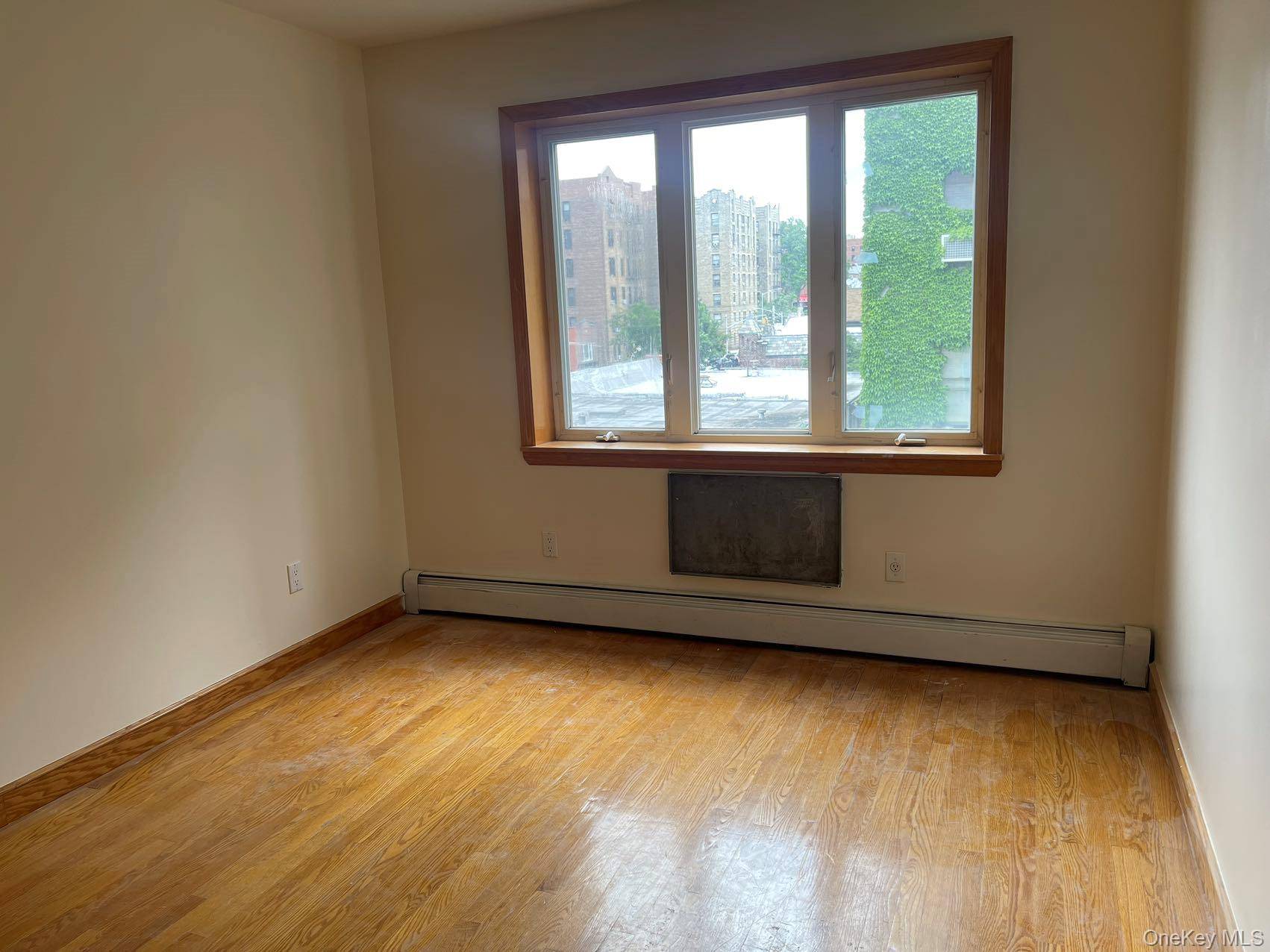 43-07 48th ST #5A, Sunnyside, NY 11104