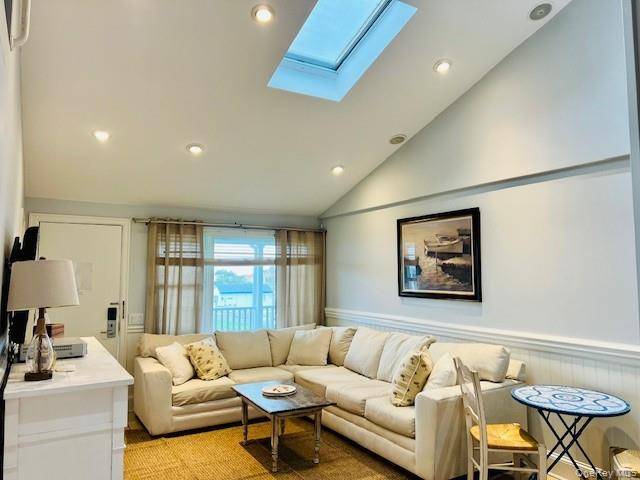 231 Dune RD #905, Westhampton Beach, NY 11978