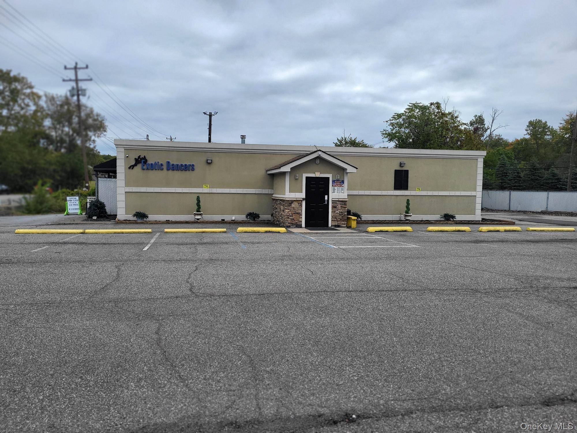 929 Little Britain RD, New Windsor, NY 12553