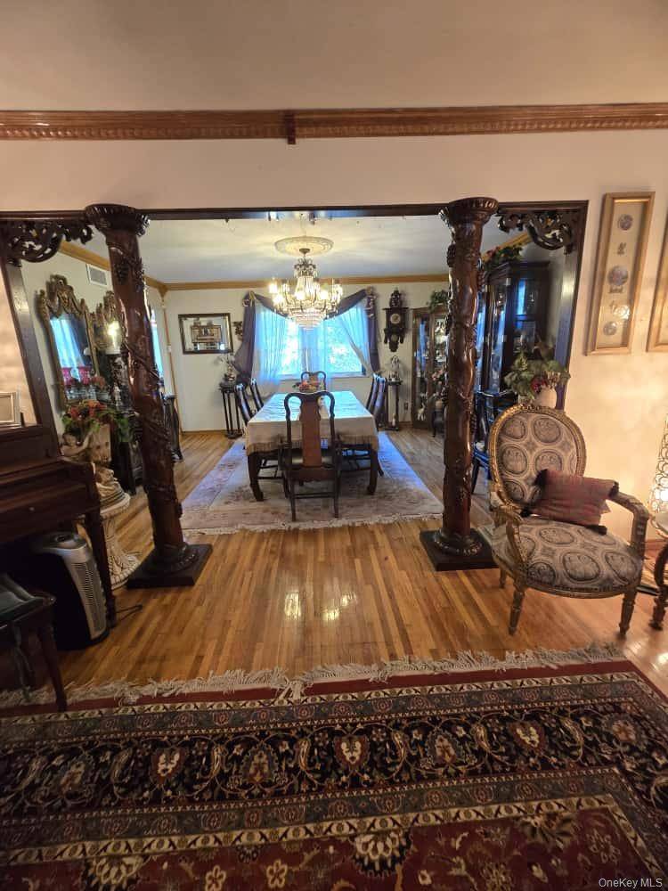 542 Hemlock DR, Cedarhurst, NY 11516