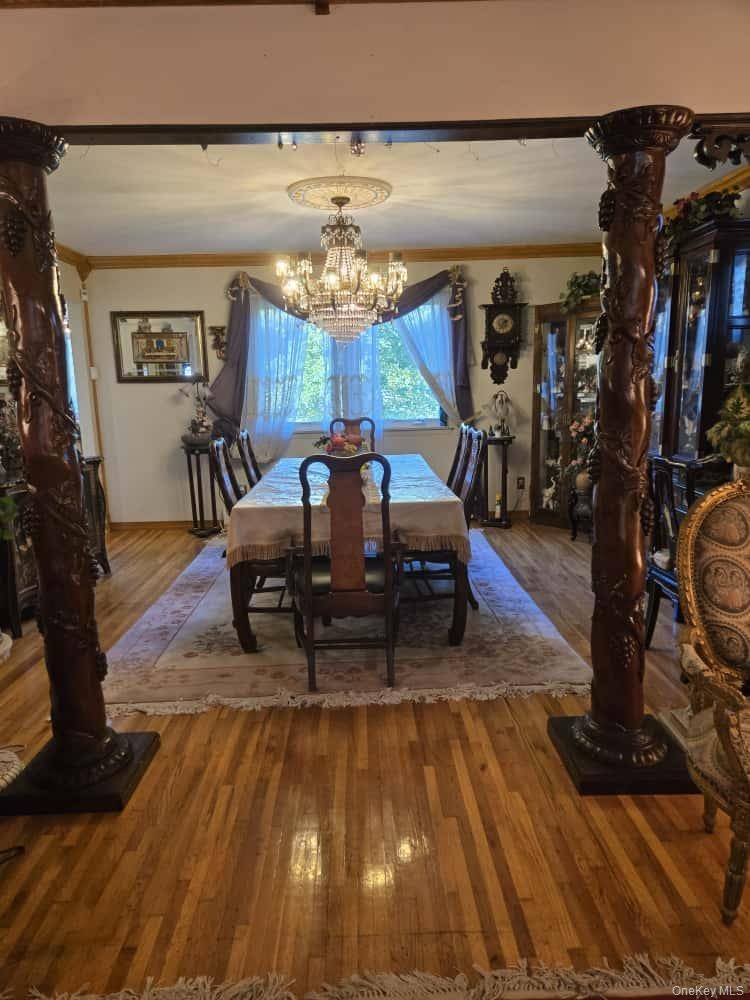 542 Hemlock DR, Cedarhurst, NY 11516