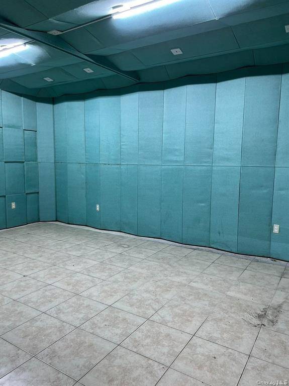 139-30 34th AVE #0B, Flushing, NY 11354