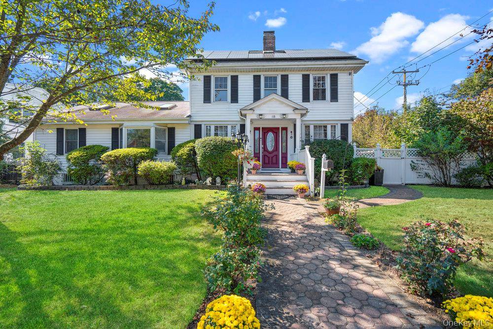 118 Grant AVE, Albertson, NY 11507