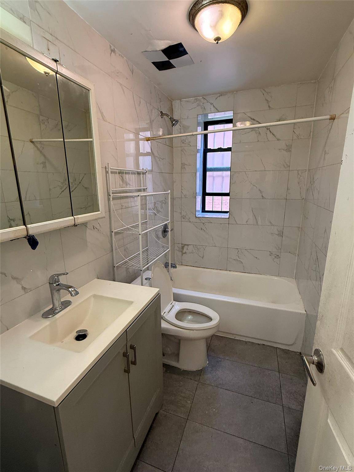 737 SHEFFIELD AVE #1R, Brooklyn, NY 11207