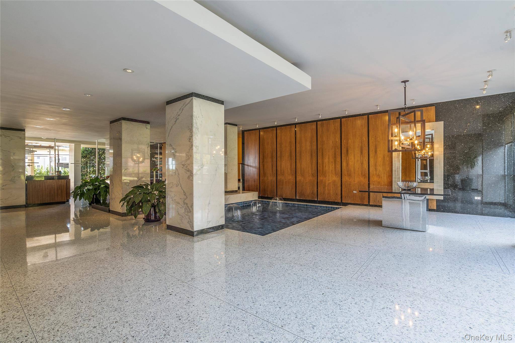 166-25 Powells Cove BLVD #9E, Beechhurst, NY 11357