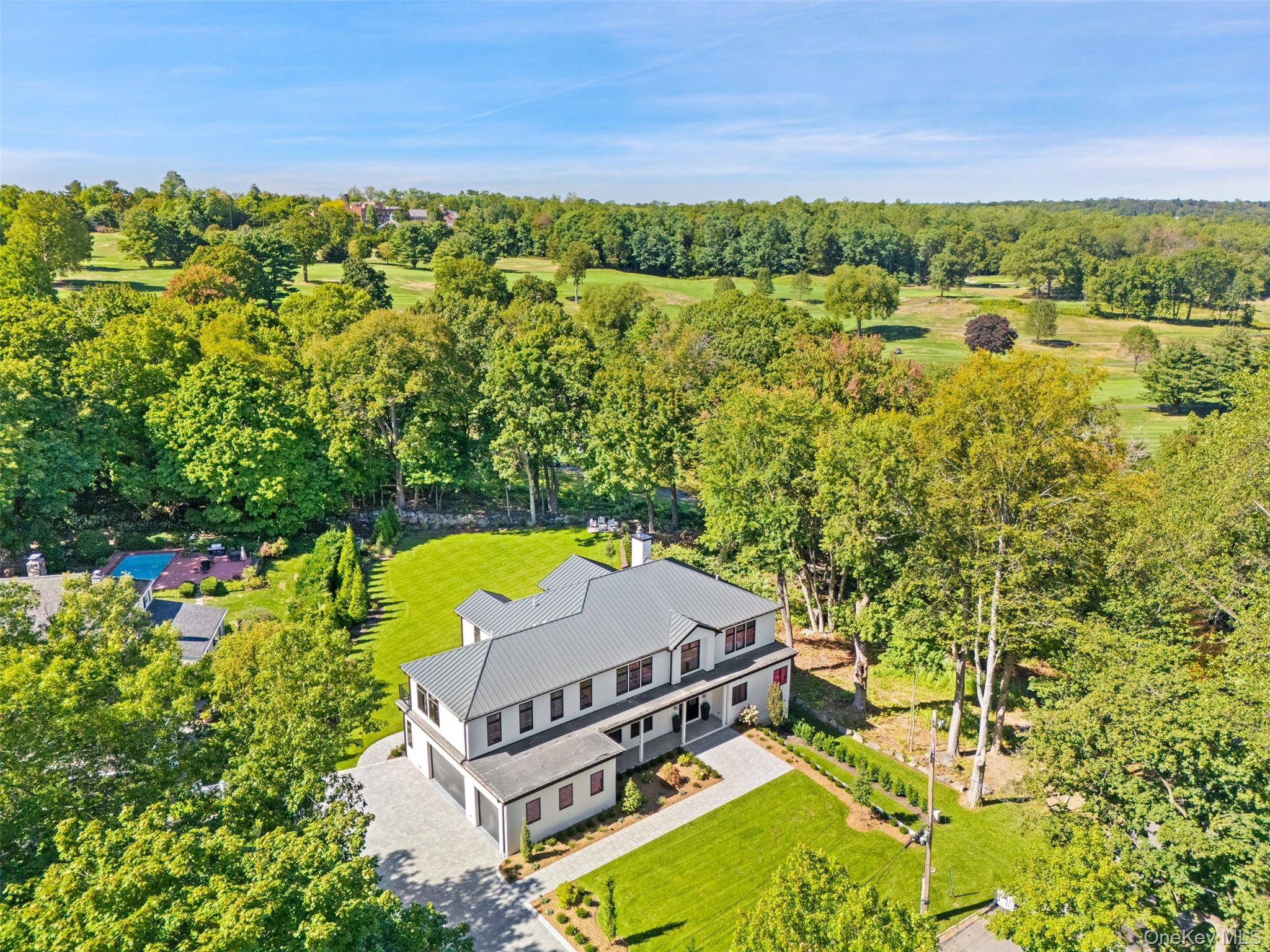 11 Boxwood LN, Rye, NY 10580