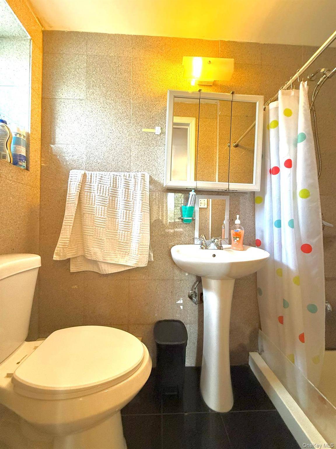 12214 25th AVE #3A, College Point, NY 11356