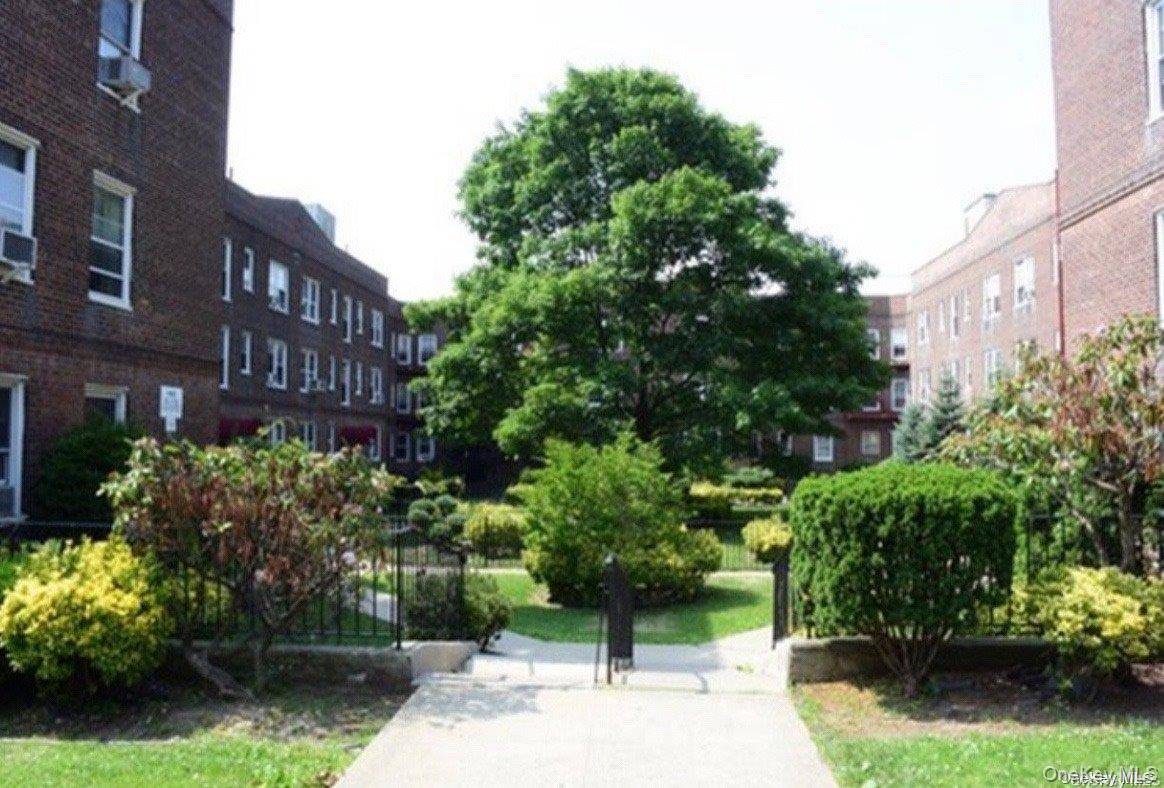 141-17 79th AVE #2, Kew Garden Hills, NY 11367
