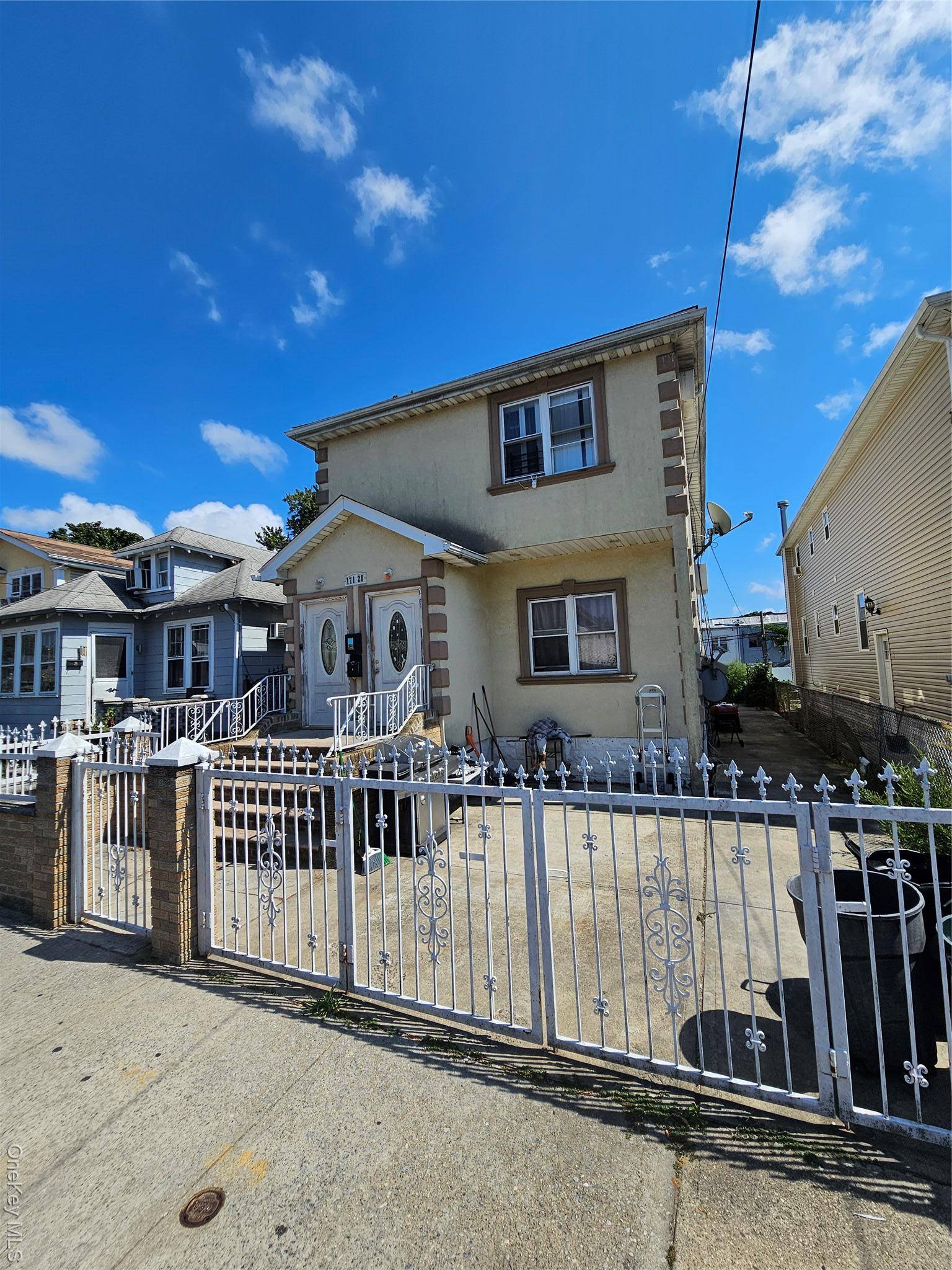 171 28 119 AVE, Jamaica, NY 11434