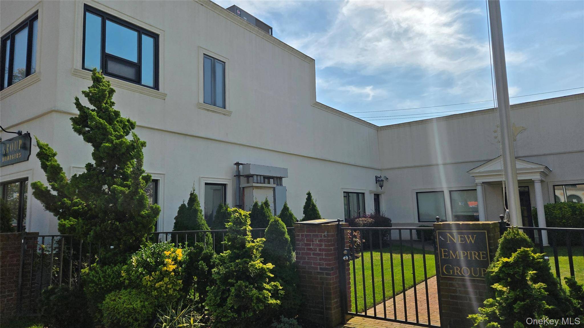 214 W Park AVE #LOWER FRONT, Long Beach, NY 11561