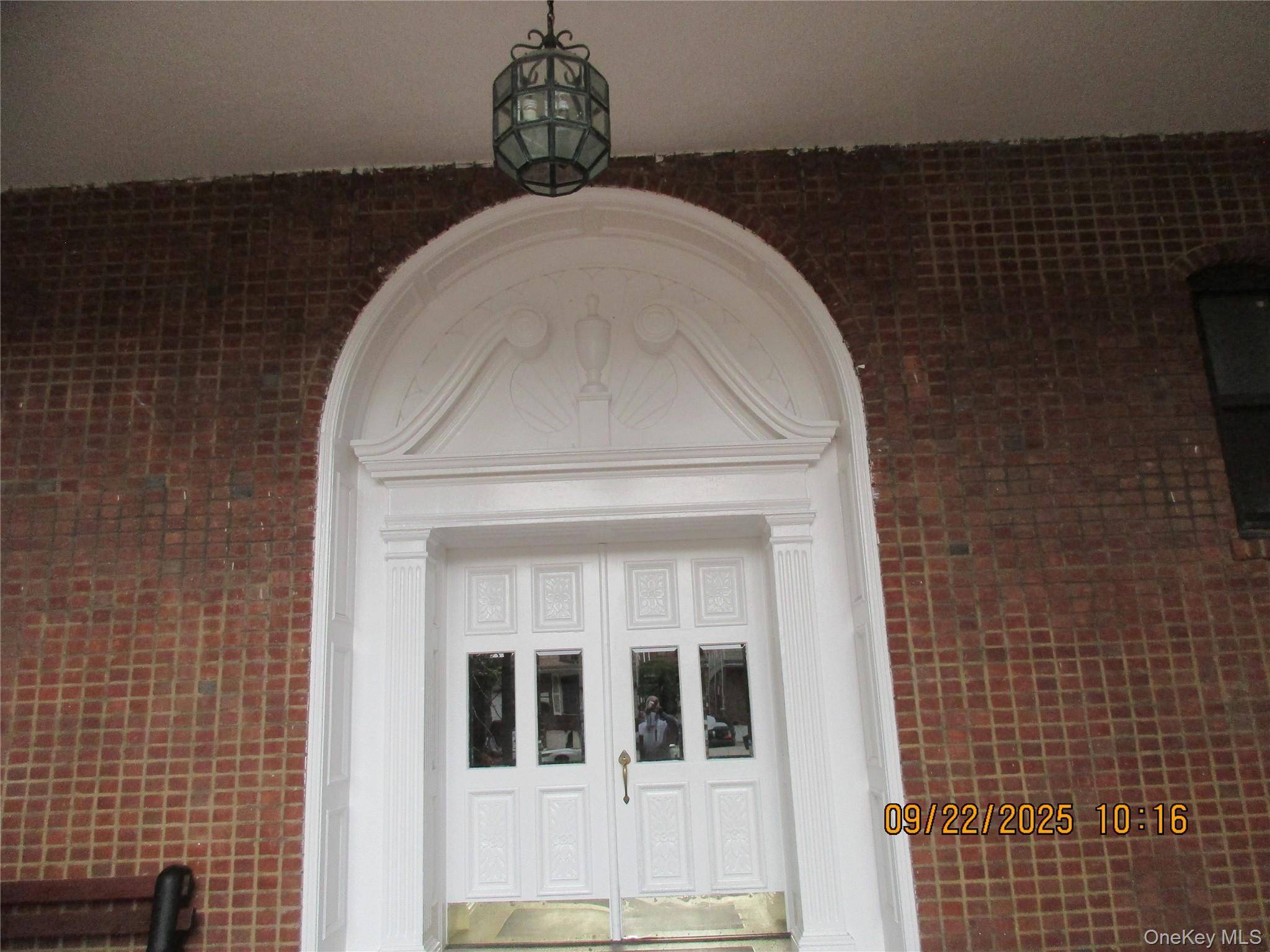 84-51 Beverly RD #2-S, Kew Gardens, NY 11415