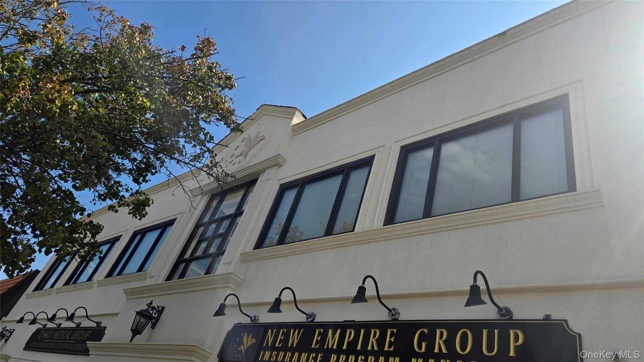 212 W Park AVE #UPPER, Long Beach, NY 11561