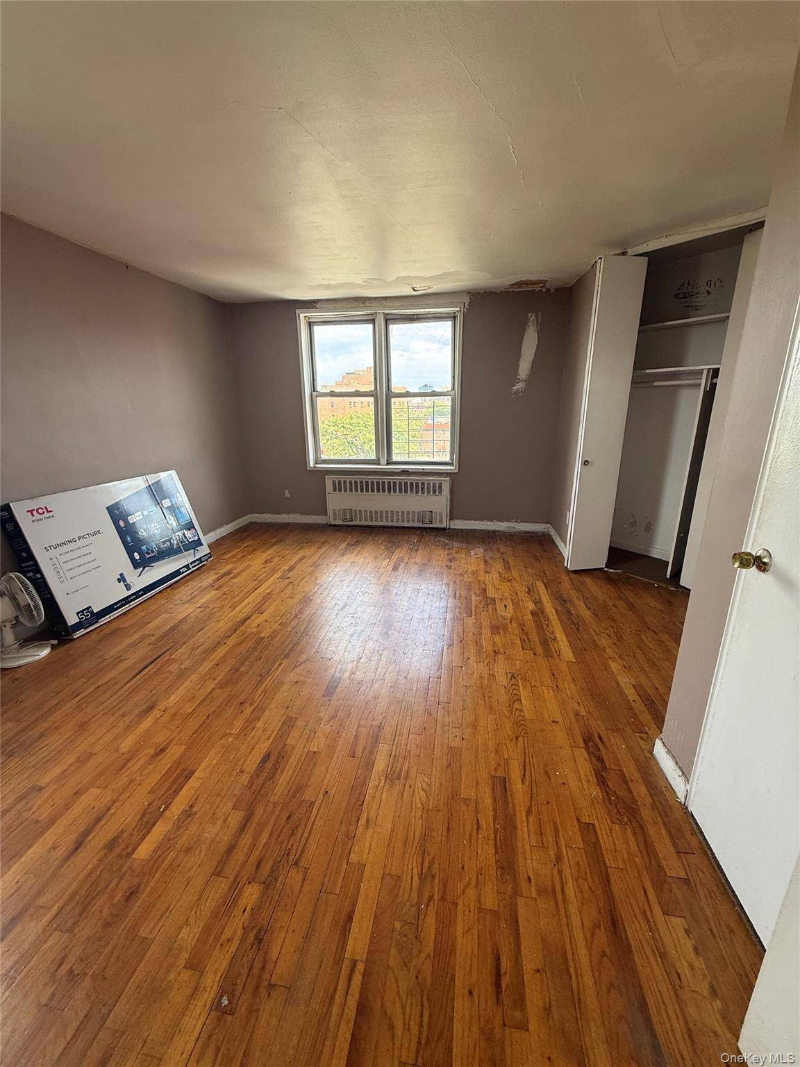 86-16 60th AVE #4L, Elmhurst, NY 11373