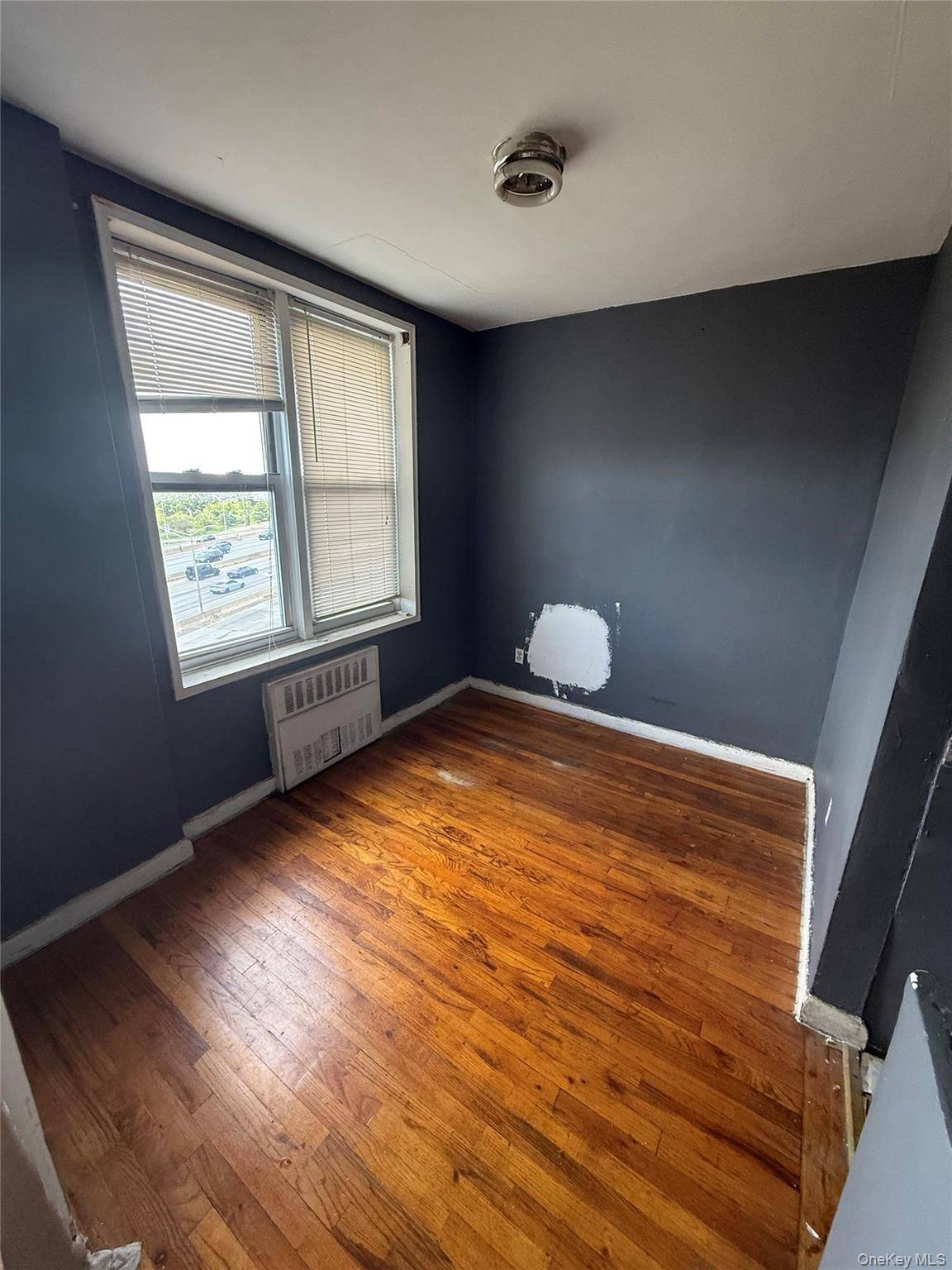 86-16 60th AVE #4L, Elmhurst, NY 11373
