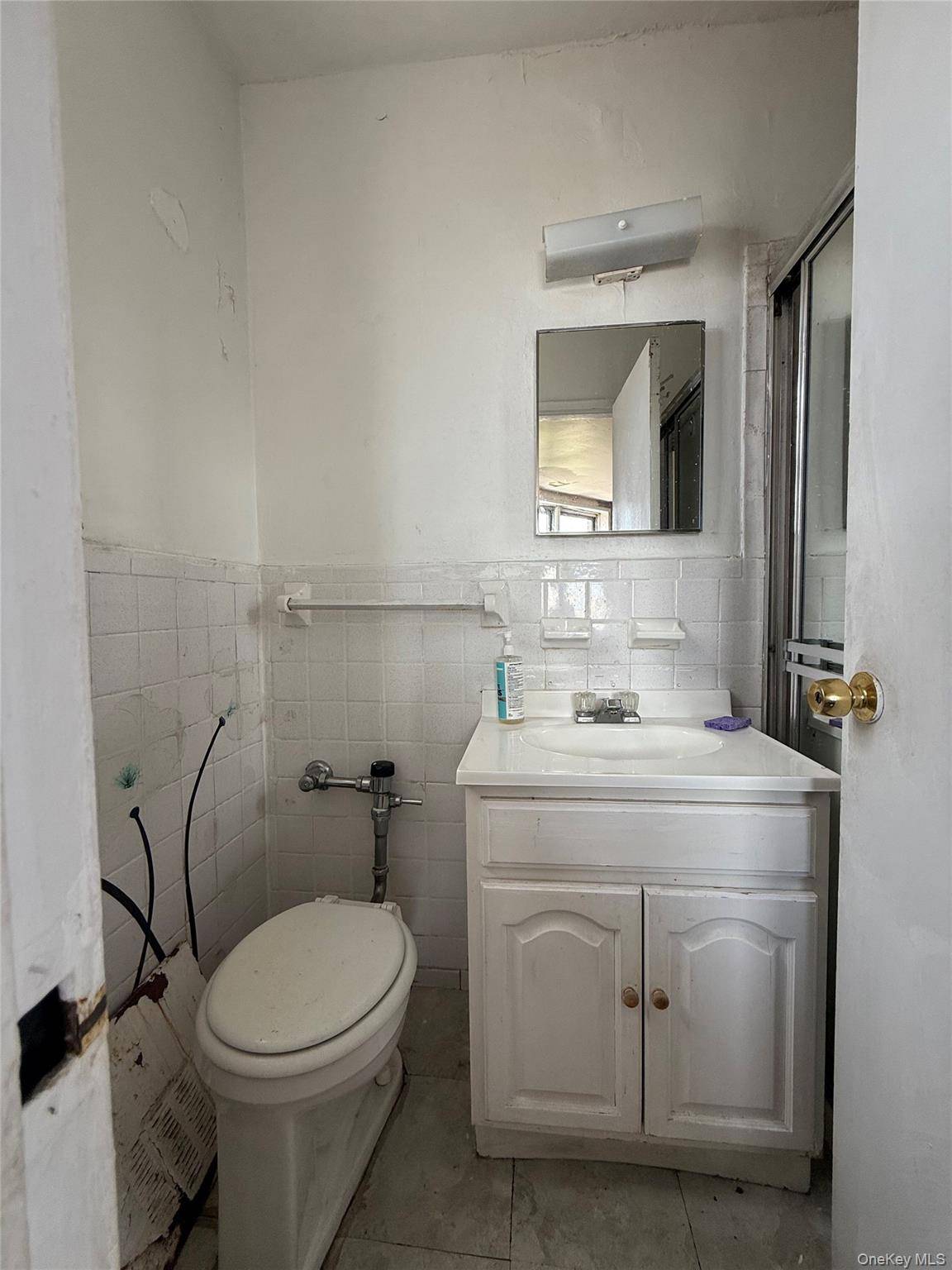86-16 60th AVE #4L, Elmhurst, NY 11373