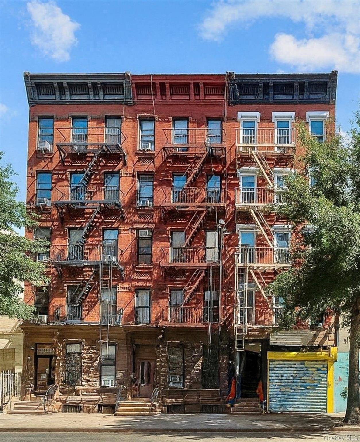 303 W 116th ST, New York (manhattan), NY 10026