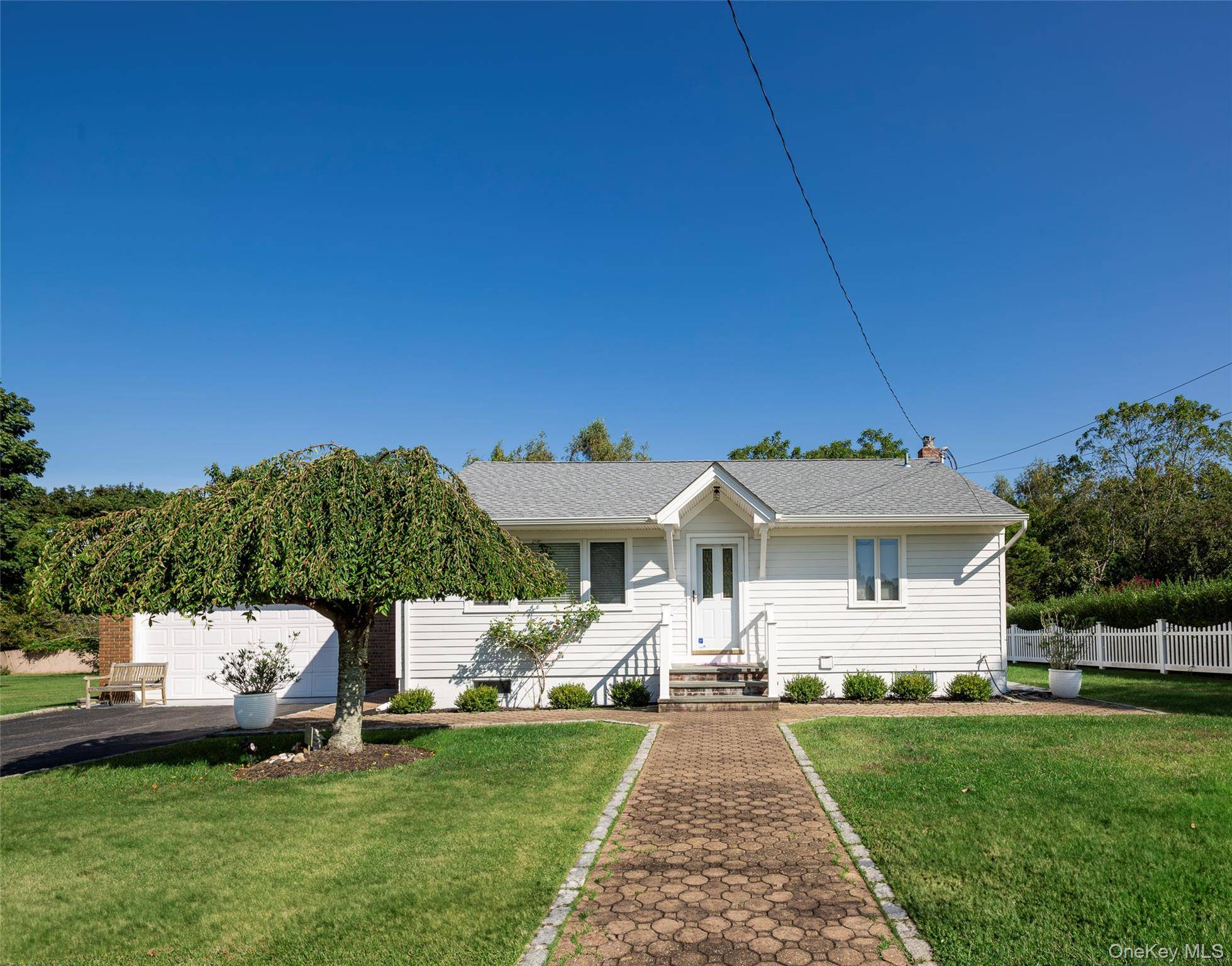 275 Maier, Southold, NY 11971