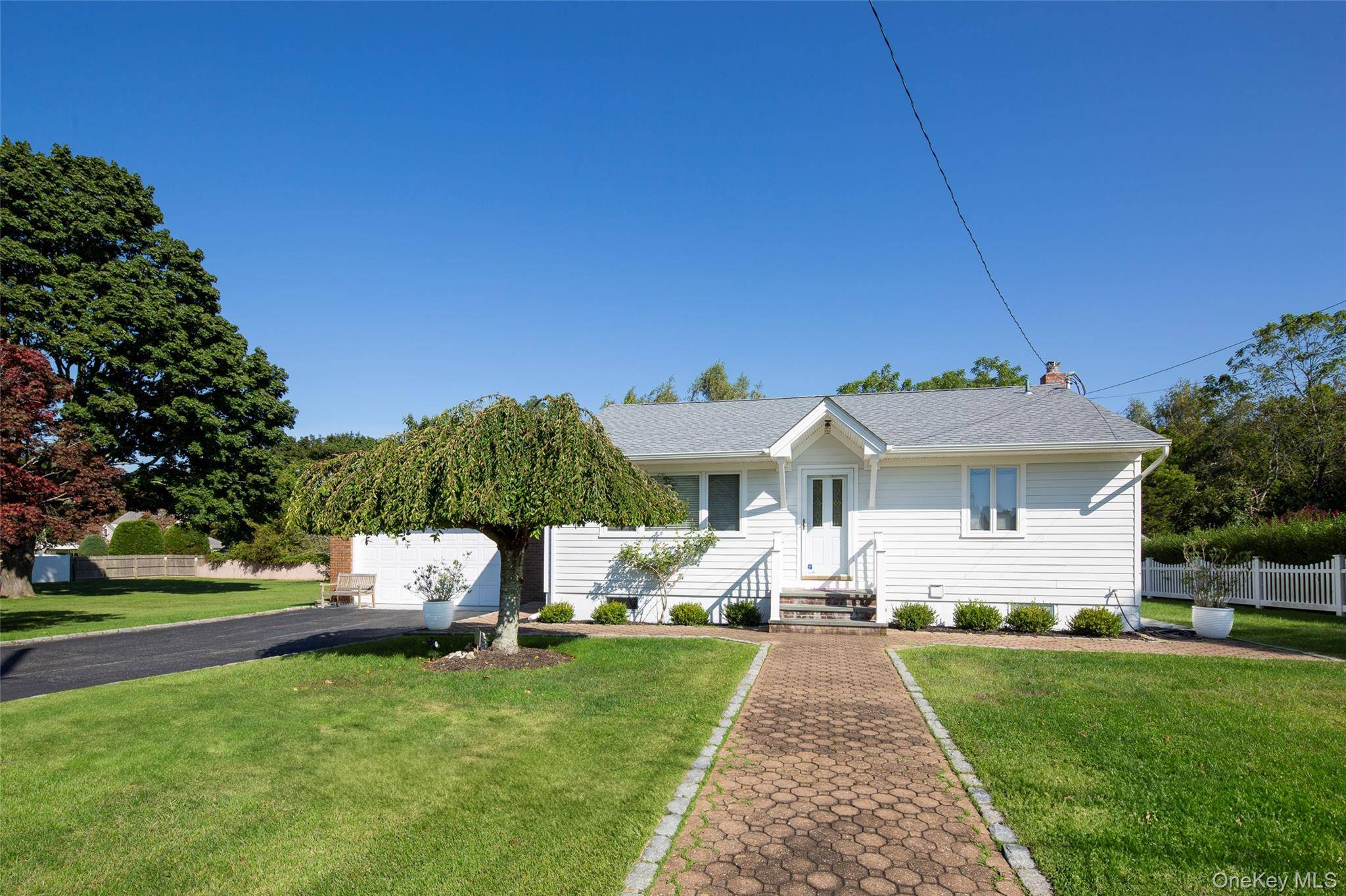 275 Maier, Southold, NY 11971