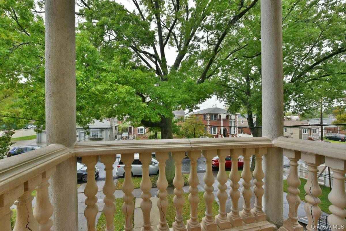 8135 166th ST, Hillcrest (queens), NY 11432