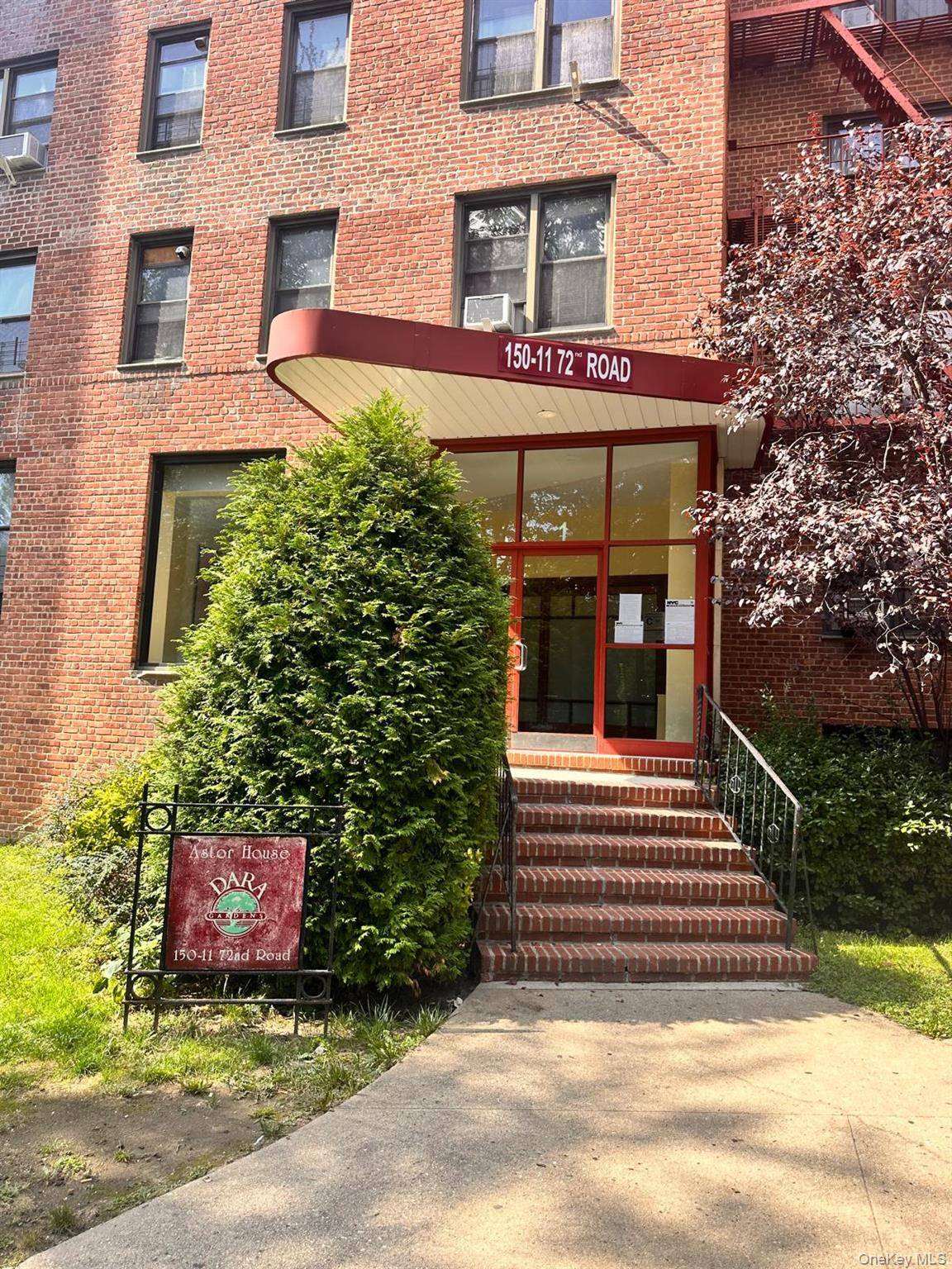150-11 72nd RD #6F, Flushing, NY 11367