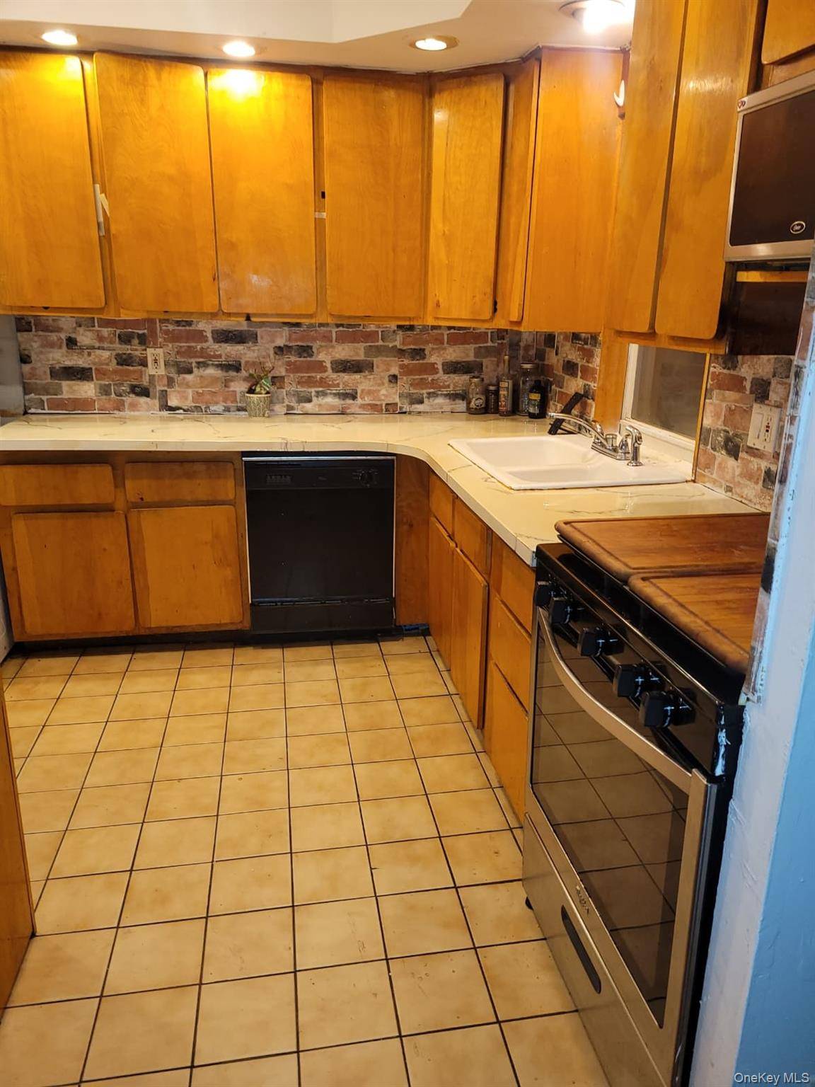 13512 223rd ST, Laurelton, NY 11413