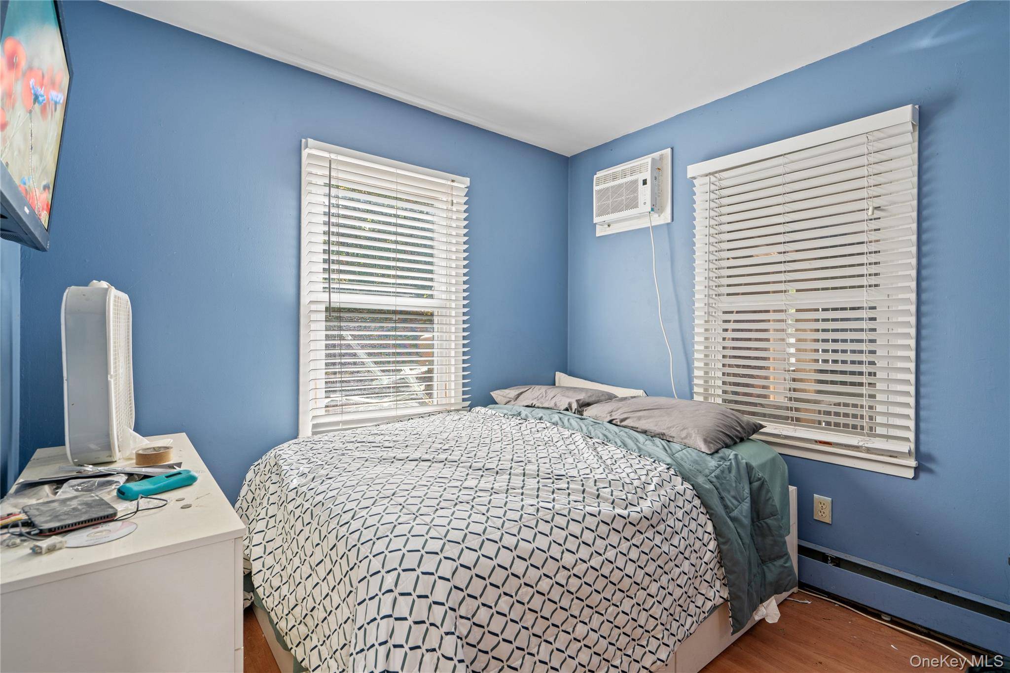 660 Rosevale AVE, Lake Ronkonkoma, NY 11779