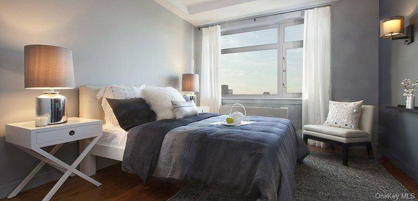 4028 College Point BLVD #PH102, Flushing, NY 11354